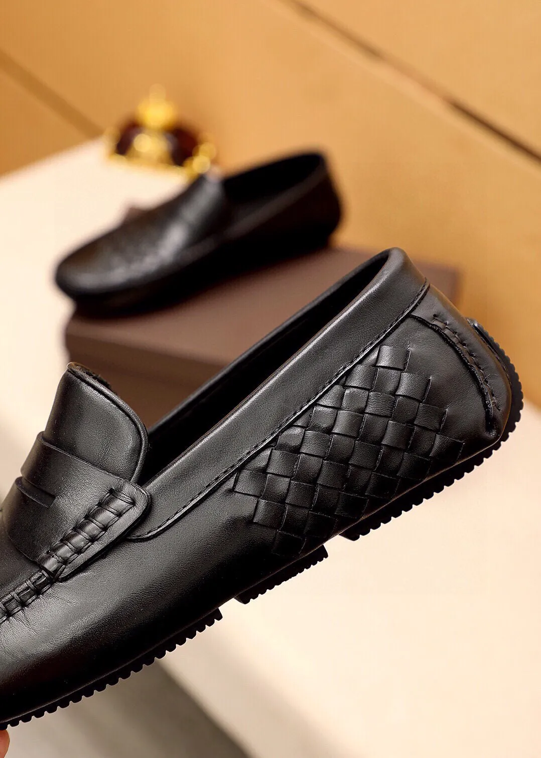 Men's Men's Shoes 💰: 480 💰💐 BV Men's Slip-on Shoes® [BOTTEGA VENETA] Official website counter new model, one-to-one mold opening ⚠Italian calfskin ➕Embossed ➕Cow 🐂 leather lining. Driving slip-ons, available at counters, sizes 38～44 (45🉑️customized)